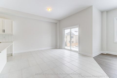 Photo 5 at 241 SEGUIN Street, Oak Ridges, Richmond Hill