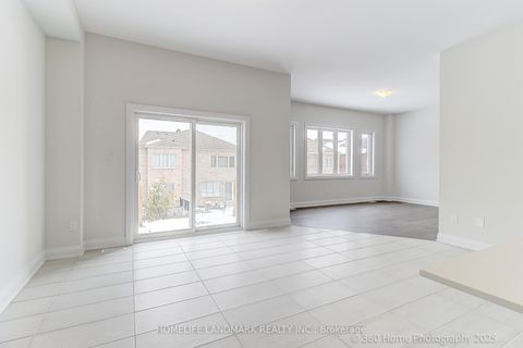 Photo 8 at 241 SEGUIN Street, Oak Ridges, Richmond Hill