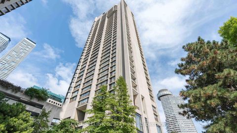 Photo 0 at 1019 - 33 Harbour Square, Waterfront Communities C1, Toronto