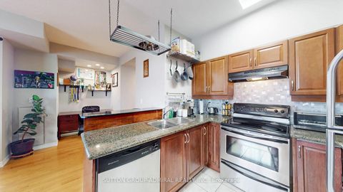 Photo 10 at 707 - 4200 Bathurst Street, Clanton Park, Toronto