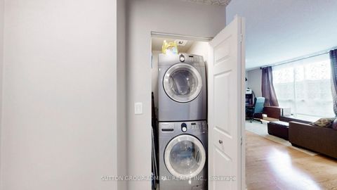 Photo 14 at 707 - 4200 Bathurst Street, Clanton Park, Toronto