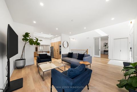 Photo 3 at 296 Lennox Avenue, Harding, Richmond Hill