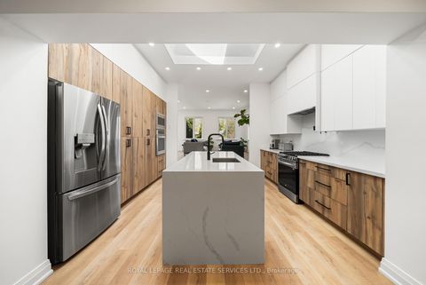 Photo 8 at 296 Lennox Avenue, Harding, Richmond Hill