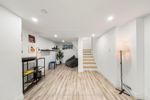 Photo 32 at 296 Lennox Avenue, Harding, Richmond Hill