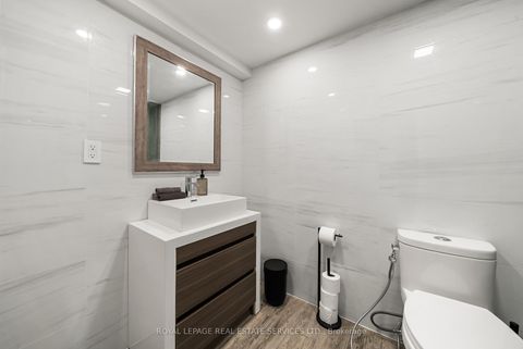 Photo 35 at 296 Lennox Avenue, Harding, Richmond Hill