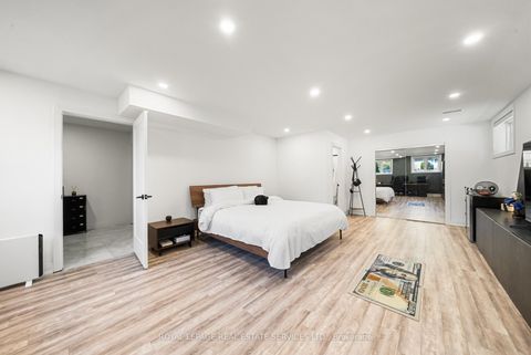 Photo 40 at 296 Lennox Avenue, Harding, Richmond Hill