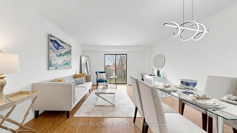 Photo 5 at 58 Glanvil Crescent, Malvern, Toronto