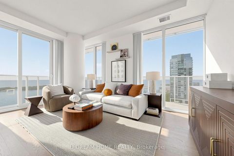 Photo 1 at 6110 - 88 Harbour Street, Waterfront Communities C1, Toronto