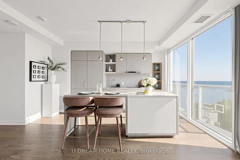 Photo 4 at 6110 - 88 Harbour Street, Waterfront Communities C1, Toronto