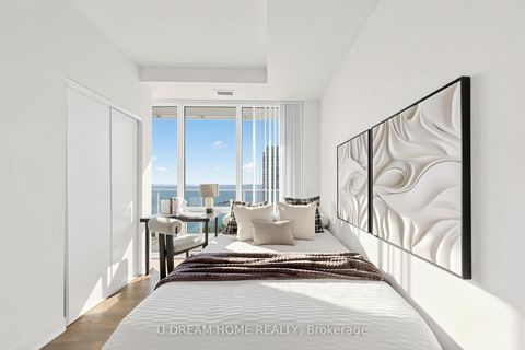 Photo 14 at 6110 - 88 Harbour Street, Waterfront Communities C1, Toronto