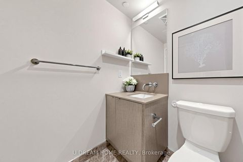 Photo 16 at 6110 - 88 Harbour Street, Waterfront Communities C1, Toronto