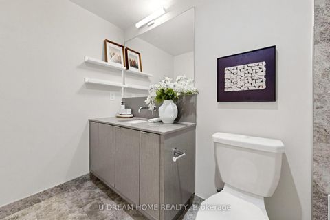 Photo 22 at 6110 - 88 Harbour Street, Waterfront Communities C1, Toronto