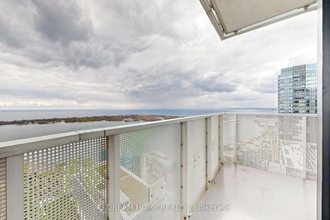 Photo 25 at 6110 - 88 Harbour Street, Waterfront Communities C1, Toronto