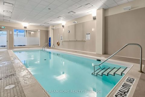 Photo 37 at 6110 - 88 Harbour Street, Waterfront Communities C1, Toronto