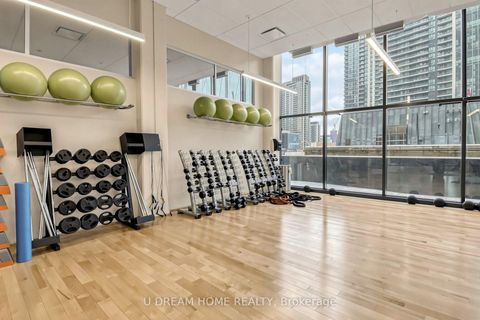 Photo 41 at 6110 - 88 Harbour Street, Waterfront Communities C1, Toronto