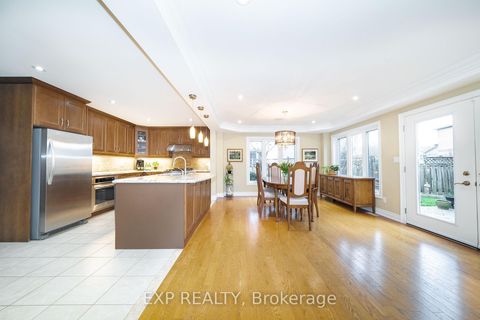 Photo 10 at 90 Brillinger Street, North Richvale, Richmond Hill
