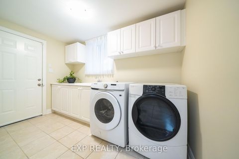 Photo 14 at 90 Brillinger Street, North Richvale, Richmond Hill