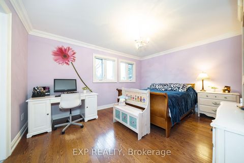 Photo 30 at 90 Brillinger Street, North Richvale, Richmond Hill