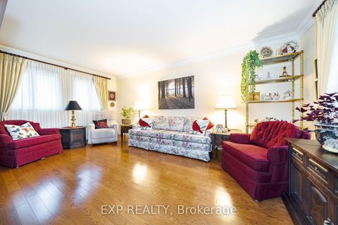 Photo 34 at 90 Brillinger Street, North Richvale, Richmond Hill
