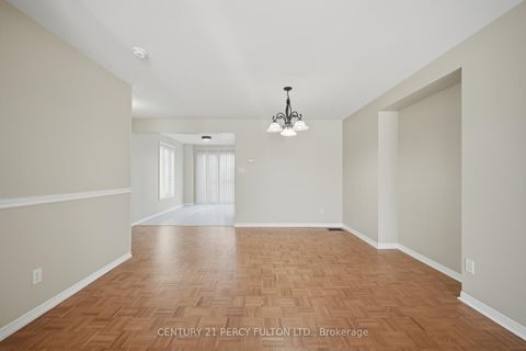 Photo 7 at 18 - 3680 Brimley Road, Milliken, Toronto