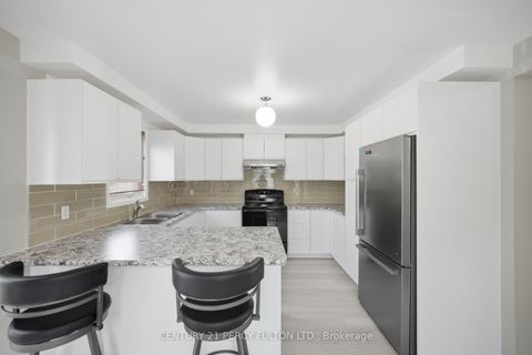 Photo 12 at 18 - 3680 Brimley Road, Milliken, Toronto