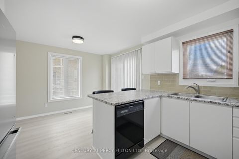 Photo 14 at 18 - 3680 Brimley Road, Milliken, Toronto