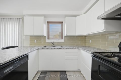 Photo 15 at 18 - 3680 Brimley Road, Milliken, Toronto