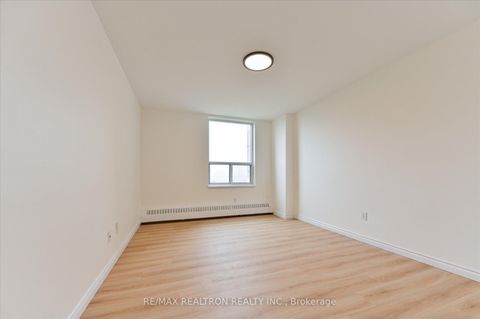 Photo 17 at 602 - 19 Four Winds Drive, York University Heights, Toronto