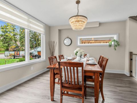 Photo 2 at 81 Cottonwood Drive, Don Mills, Toronto