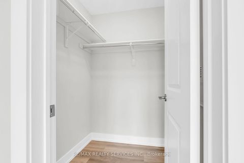 Photo 28 at 5 - 1 Bond Crescent, Oak Ridges, Richmond Hill