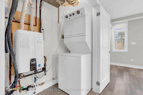 Photo 32 at 5 - 1 Bond Crescent, Oak Ridges, Richmond Hill