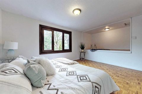 Photo 11 at 18 Mayvern Crescent, North Richvale, Richmond Hill