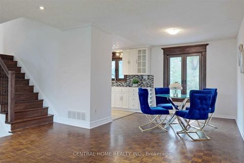 Photo 23 at 18 Mayvern Crescent, North Richvale, Richmond Hill