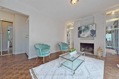 Photo 28 at 18 Mayvern Crescent, North Richvale, Richmond Hill
