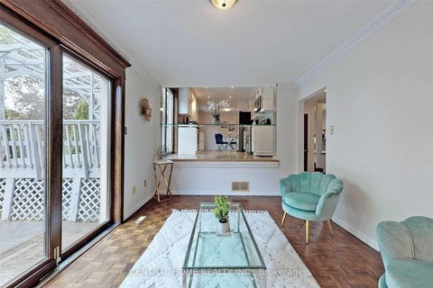 Photo 29 at 18 Mayvern Crescent, North Richvale, Richmond Hill