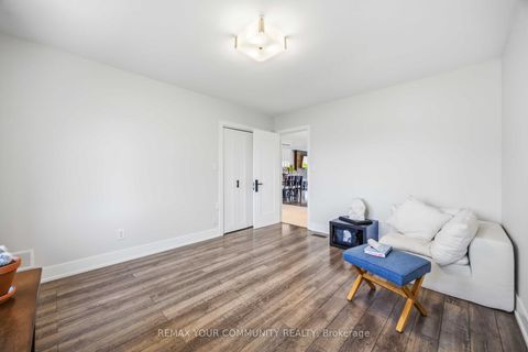Photo 19 at 34 Walwyn Avenue, Pelmo Park W4, Toronto