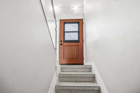 Photo 25 at 34 Walwyn Avenue, Pelmo Park W4, Toronto