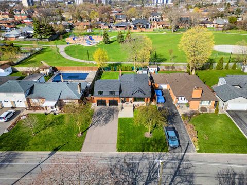 Photo 36 at 34 Walwyn Avenue, Pelmo Park W4, Toronto