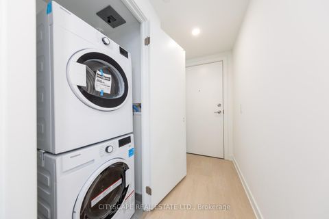 Photo 2 at 4805 - 252 Church Street, Yonge Corridor, Toronto