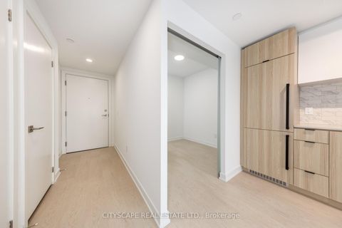 Photo 3 at 4805 - 252 Church Street, Yonge Corridor, Toronto