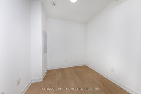 Photo 5 at 4805 - 252 Church Street, Yonge Corridor, Toronto