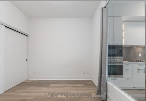 Photo 5 at 706 - 32 Davenport Road, Annex, Toronto