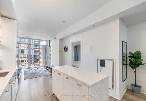 Photo 10 at 706 - 32 Davenport Road, Annex, Toronto