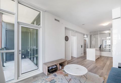 Photo 11 at 706 - 32 Davenport Road, Annex, Toronto