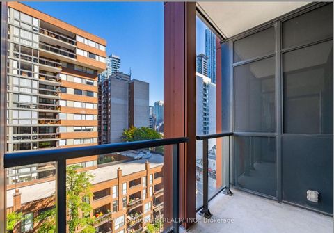 Photo 19 at 706 - 32 Davenport Road, Annex, Toronto