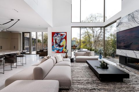 Photo 12 at 211 Dunvegan Road, Forest Hill South, Toronto