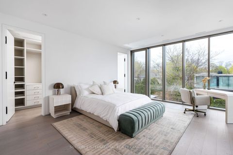 Photo 26 at 211 Dunvegan Road, Forest Hill South, Toronto