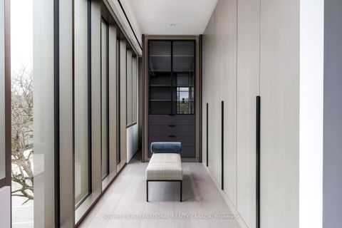 Photo 30 at 211 Dunvegan Road, Forest Hill South, Toronto