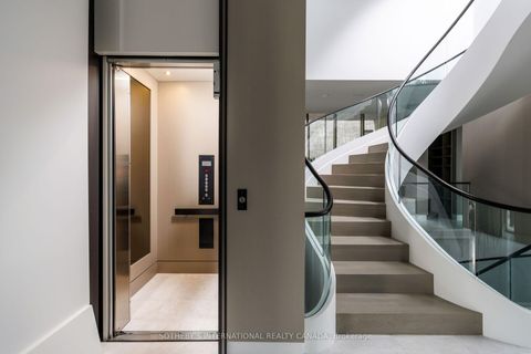 Photo 34 at 211 Dunvegan Road, Forest Hill South, Toronto