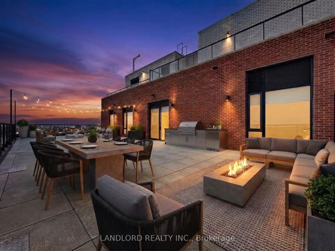 Photo 8 at 1202 - 3100 Keele Street, CFB, Toronto